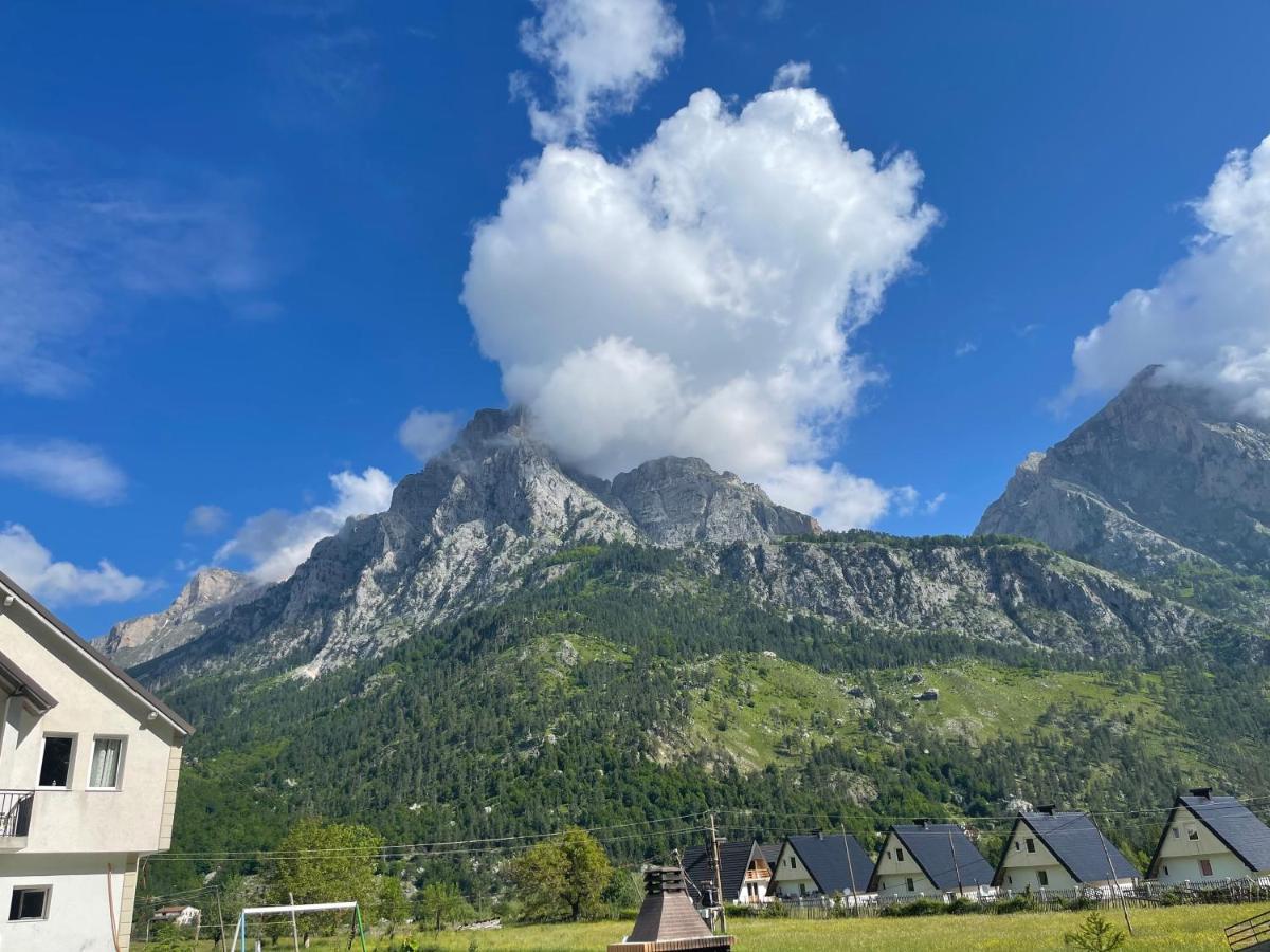 Hotel Bujtina Izet Selimaj Valbone Exterior foto